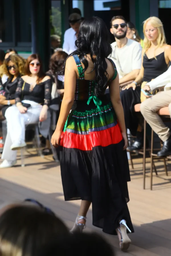 CROP TOP Y FALDA SEDA MEXICANO