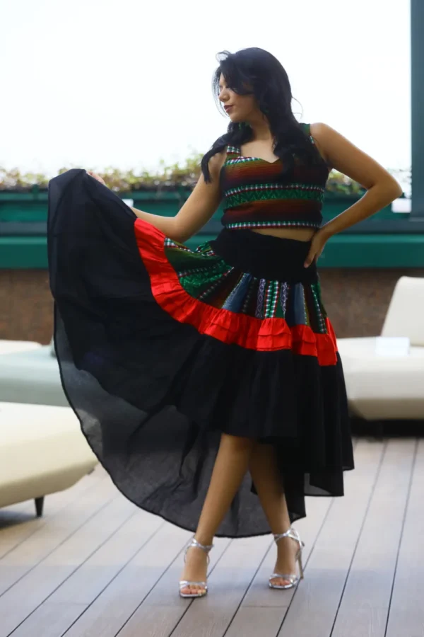 CROP TOP Y FALDA SEDA MEXICANO