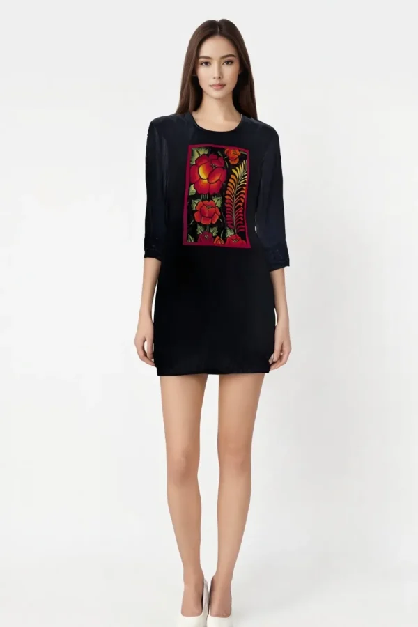 BLUSA BORDADA ROSAS
